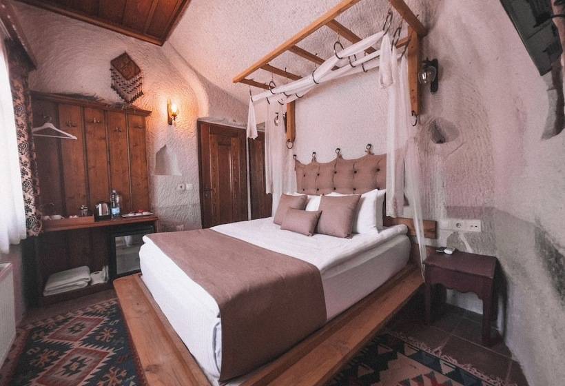 Номер Basic, Local Cave House