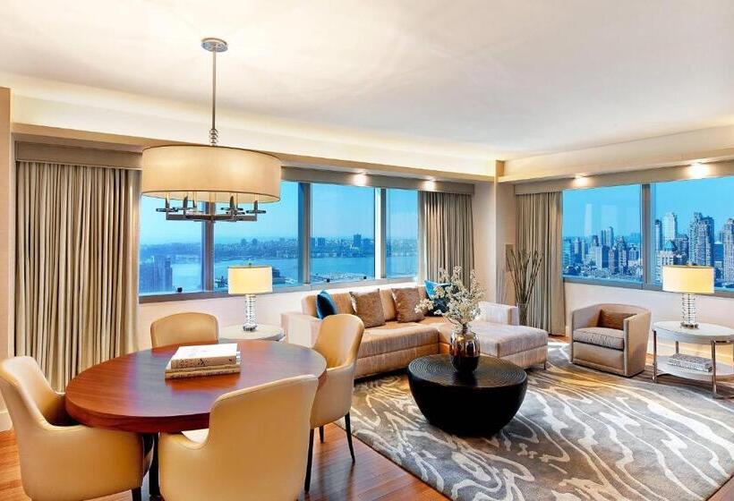 스위트 킹사이즈 침대, The Westin New York At Times Square