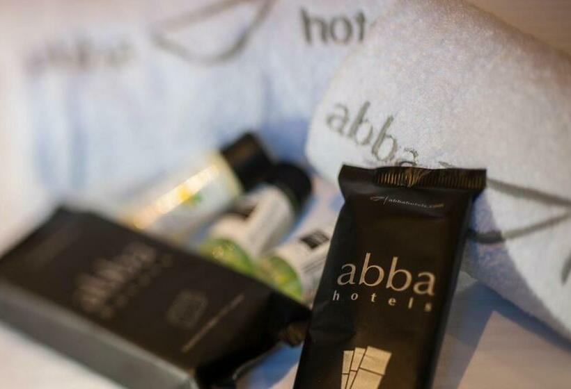 이코노미 룸, Abba San Sebastian