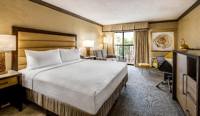 اتاق استاندارد برای معلولان, Crowne Plaza Resort Asheville, An Ihg