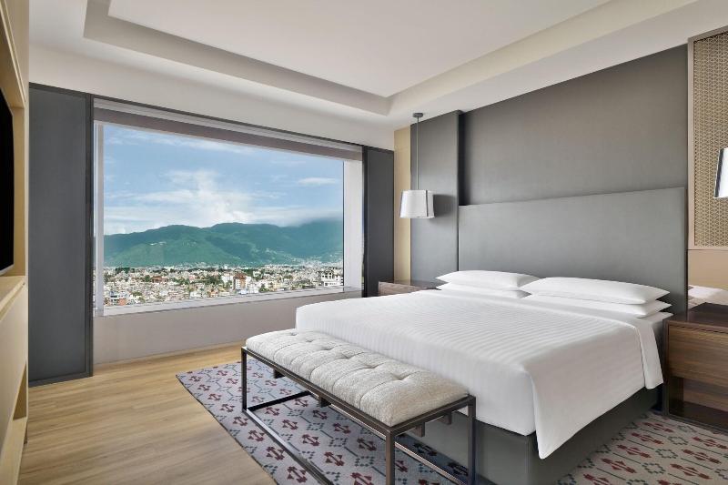 Club Room, David Intercontinental Tel Aviv