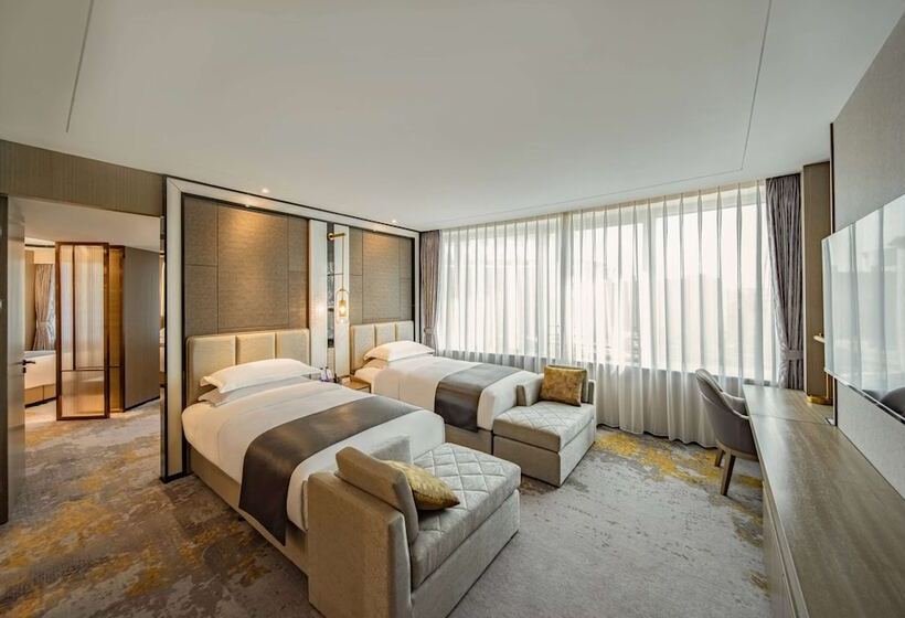 سوییت لوکس, Howard Johnson Paragon Hotel Beijing Central