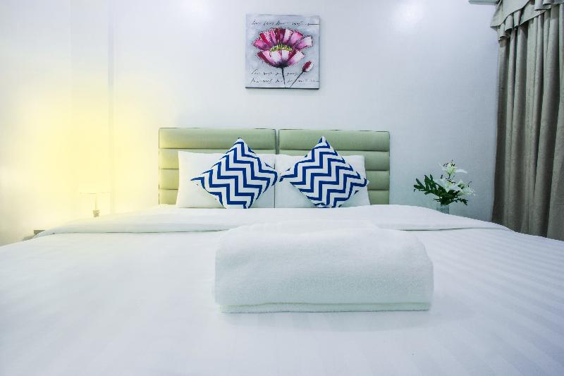 3 Bedroom Suite, Senator Águilas