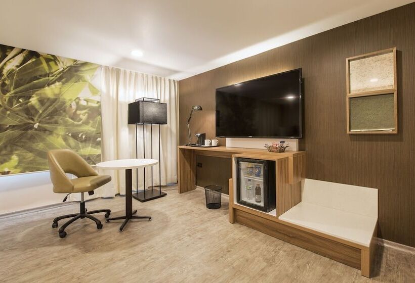 주니어 스위트, Wyndham Garden Quito