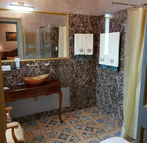 اتاق سوپریور, Nf Palace Old City Bucharest