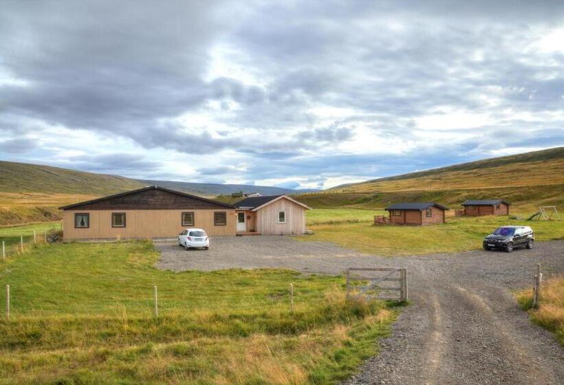 اتاق استاندارد سه تخته با سرویس بهداشتی مشترک, Sireksstadir Farm Holiday