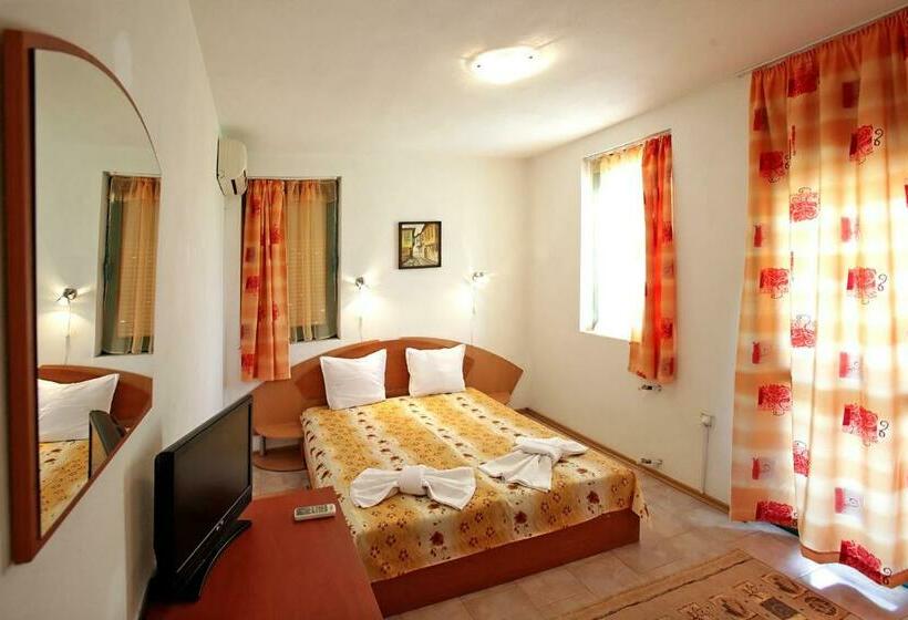 スタンダードトリプルルーム, Ravda Bay Guest House
