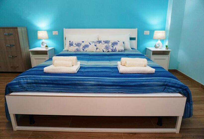 اتاق لوکس با بالکن, Apulia Rooms Bari