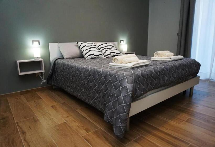 اتاق استاندارد با بالکن, Apulia Rooms Bari