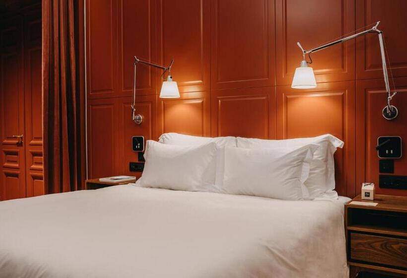 اتاق استاندارد با تخت بزرگ, The Bold Type Hotel, A Member Of Design Hotels