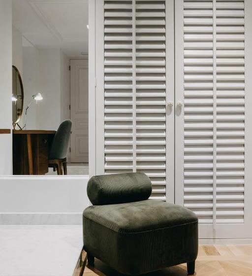 سوییت با چشم‌انداز باغ, The Bold Type Hotel, A Member Of Design Hotels