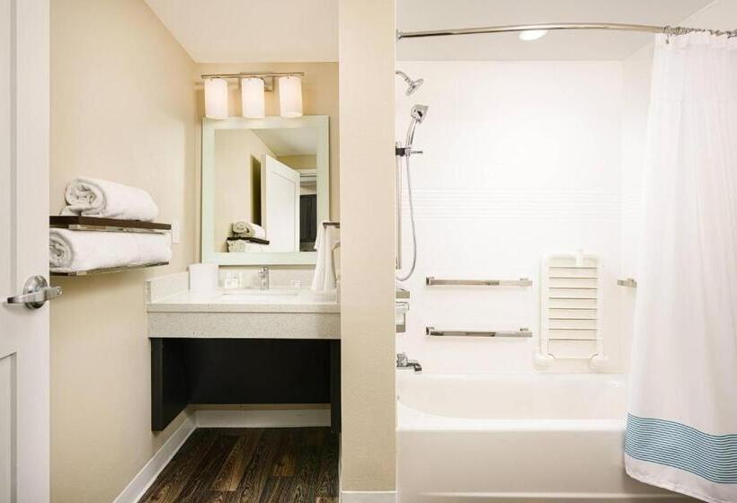 스탠다드 스튜디오 킹침대, Towneplace Suites By Marriott Tuscaloosa