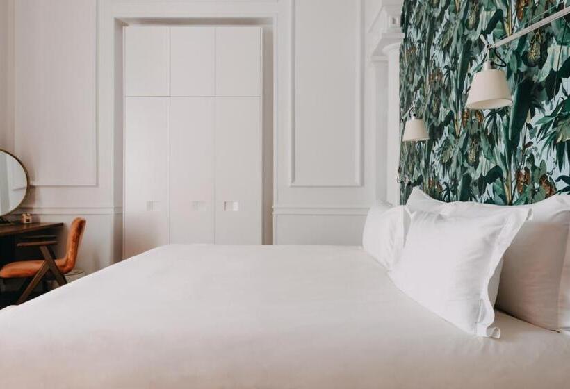اتاق استاندارد با تخت بزرگ, The Bold Type Hotel, A Member Of Design Hotels