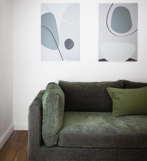 سوییت با چشم‌انداز باغ, The Bold Type Hotel, A Member Of Design Hotels