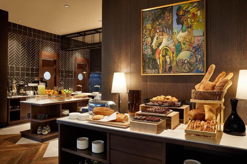 سوئیت جونیور با تخت بزرگ, Four Points By Sheraton Prishtina City