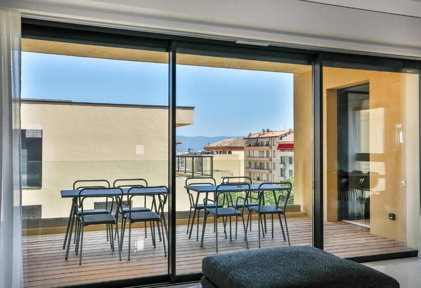 آپارتمان 2 خوابه, Residenza Leca Colonna