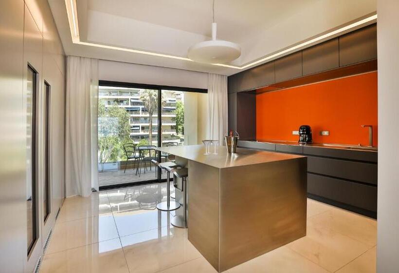 1 Bedroom Penthouse Apartment, Residenza Leca Colonna