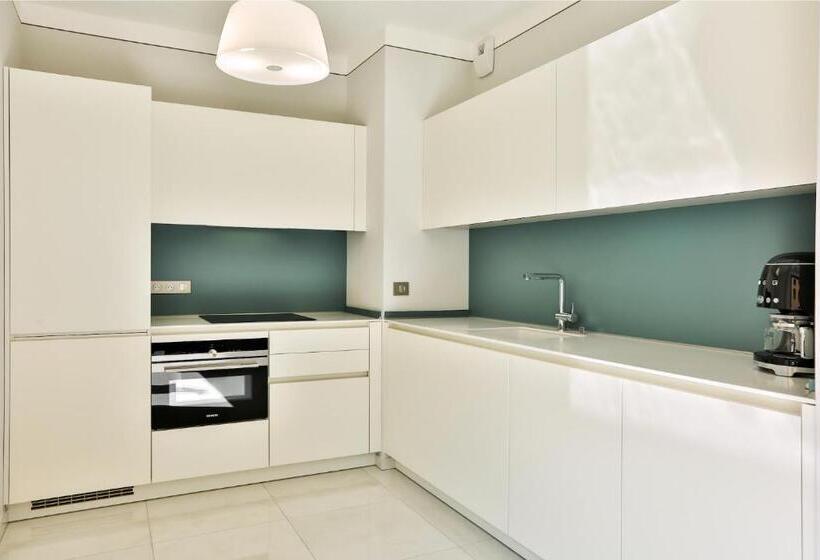 آپارتمان 1 خوابه با تراس, Residenza Leca Colonna