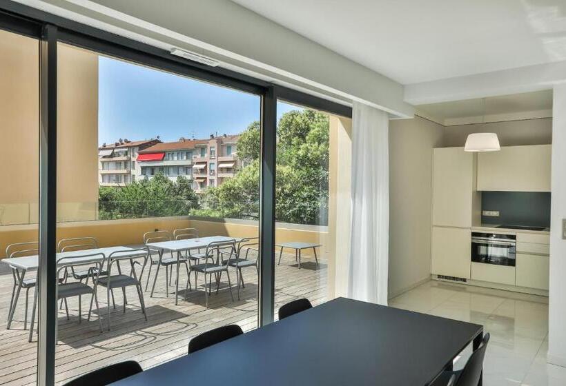 آپارتمان 1 خوابه با تراس, Residenza Leca Colonna