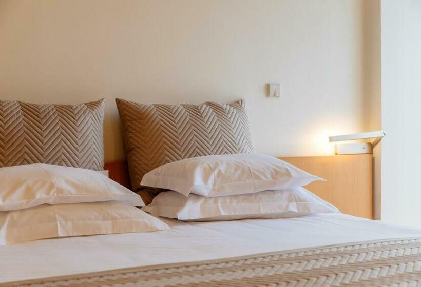 اتاق استاندارد با چشم‌انداز زمین, Axis Ponte De Lima Golf Resort