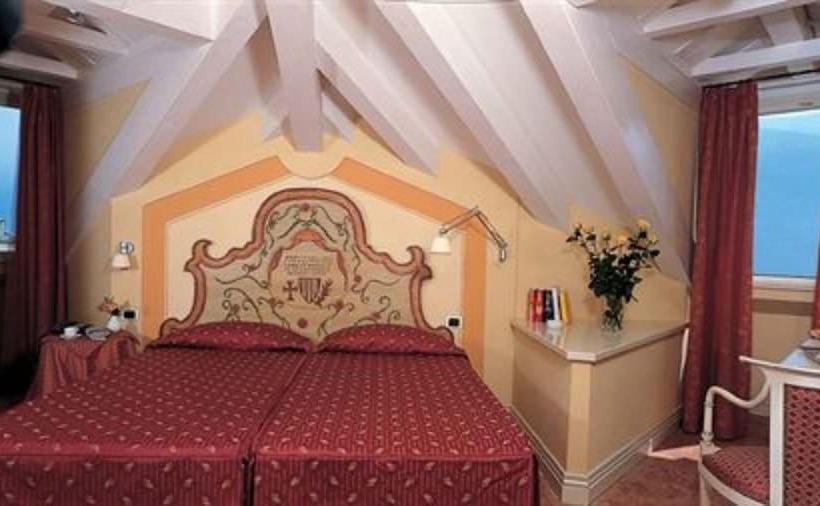 اتاق استاندارد یک نفره, Cannobio