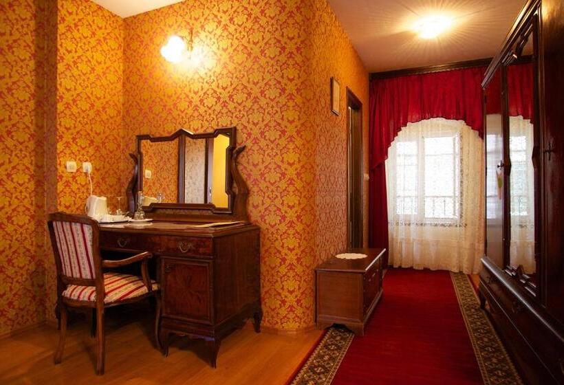 스위트, Heritage Hotel Pasike