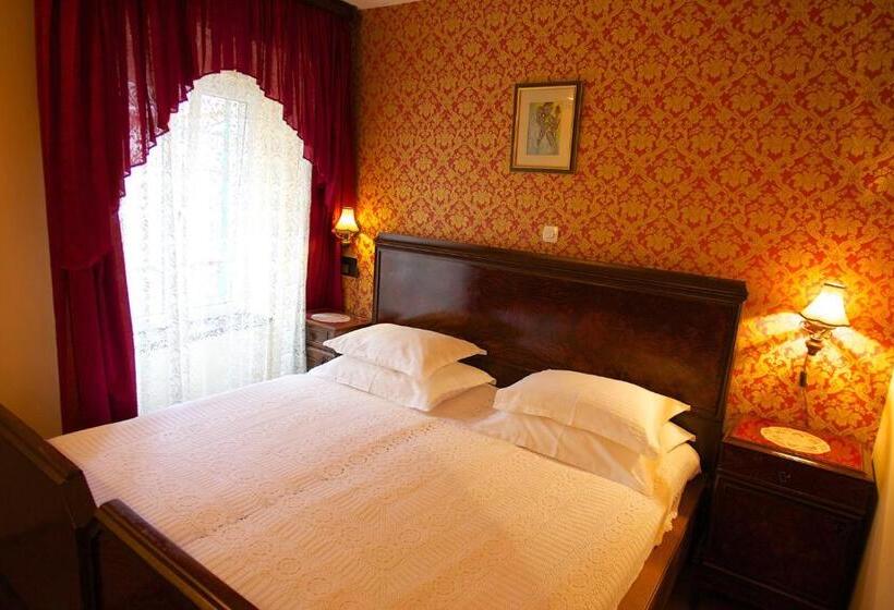 스위트, Heritage Hotel Pasike