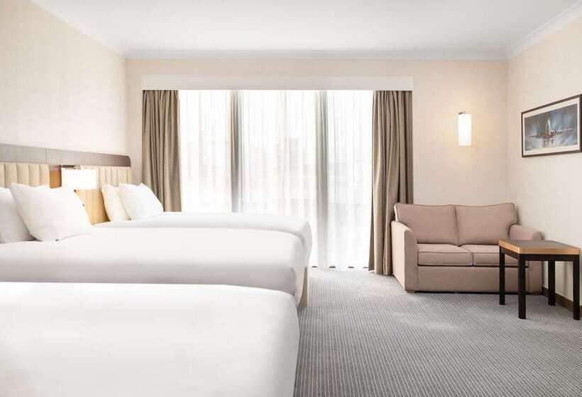 Семейный Номер, Hilton East Midlands Airport