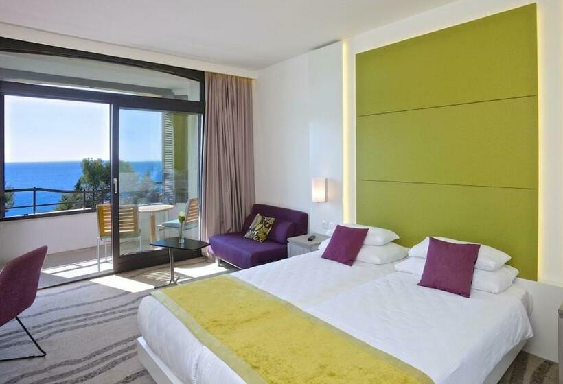 اتاق سوپریور با چشم‌انداز دریا, Park Plaza Histria Pula