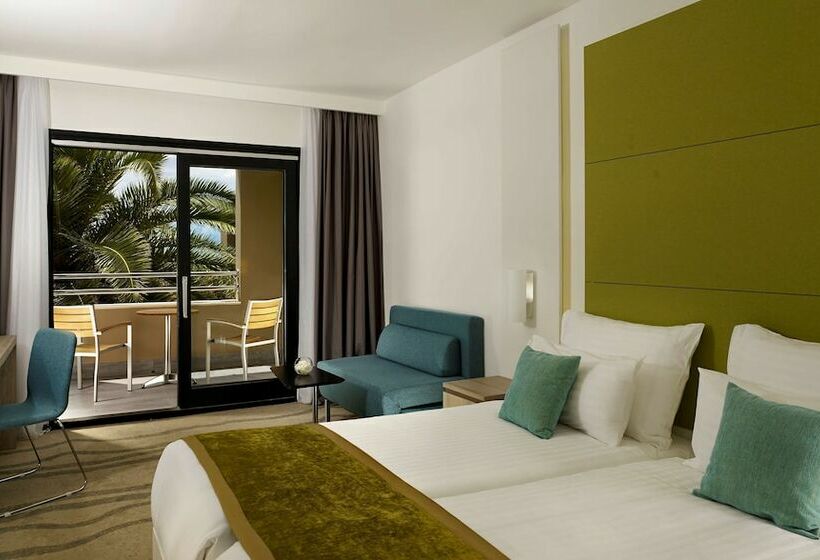 اتاق سوپریور با چشم‌انداز دریا, Park Plaza Histria Pula