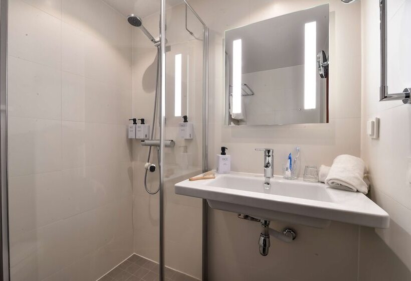 اتاق استاندارد, Scandic Star Lund