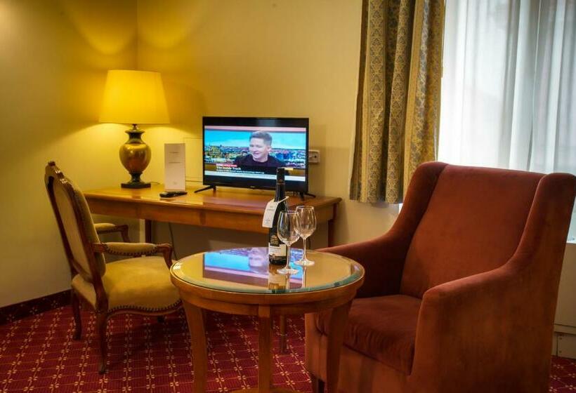 Quarto Triplo Estandar, St George   Czech Leading Hotels