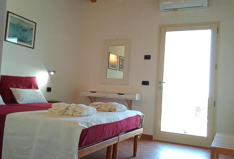 اتاق لوکس, B&b Andrieddu