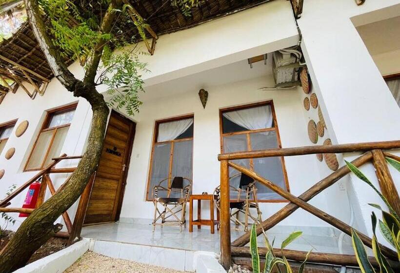 اتاق لوکس خانوادگی, Babalao Bungalows