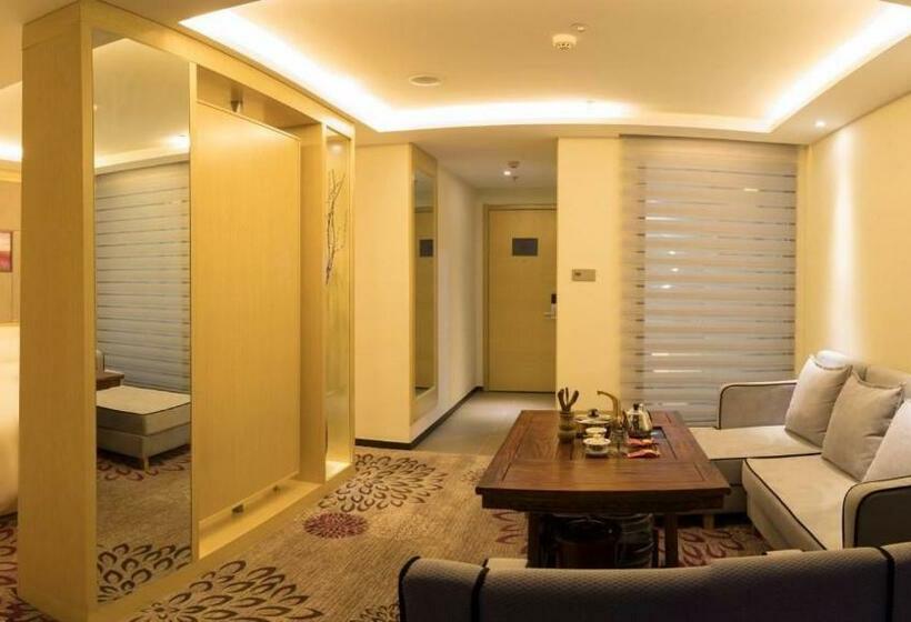 اتاق اجرایی با تخت بزرگ, Lavande Hotel Luzhou Jiale Century City