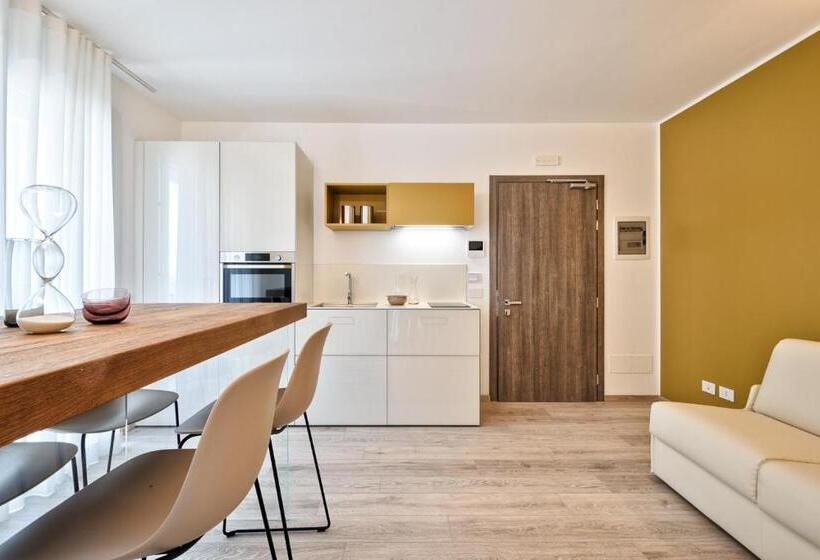 Apartamento 1 Dormitório, Albamarina Residence