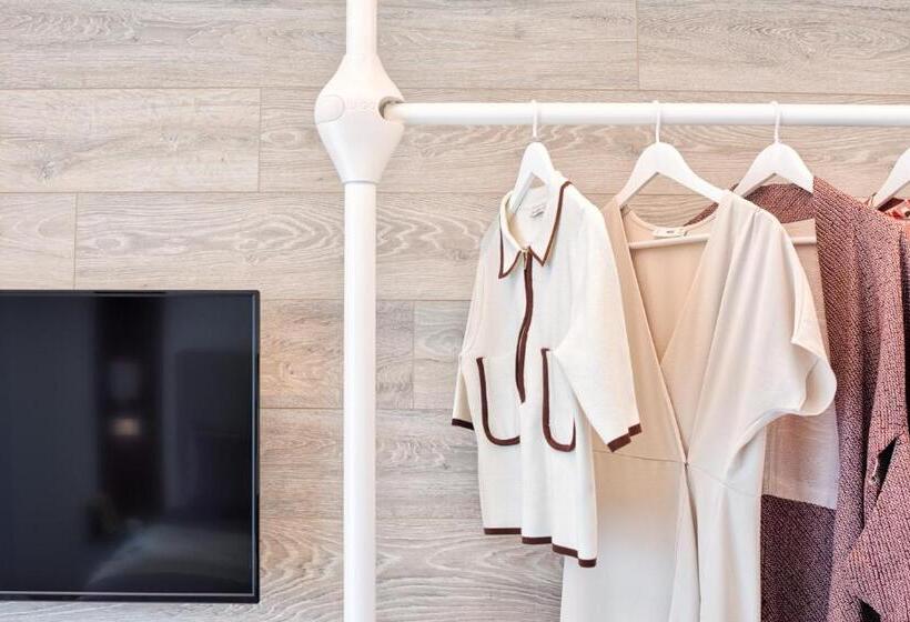 Suíte com Hidromassagem, Albamarina Residence