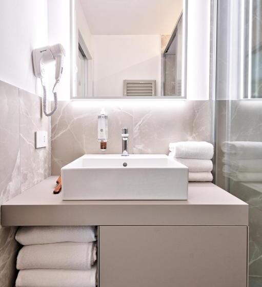 Suíte com Hidromassagem, Albamarina Residence