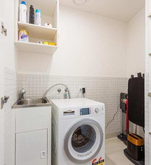 آپارتمان لوکس 2 خوابه, Domi Serviced Apartments