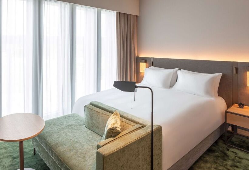 اتاق استاندارد با تخت دوبل و چشم‌انداز پارک, Hyatt Regency Zurich Airport Circle