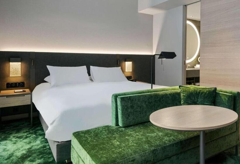 اتاق استاندارد با تخت دوبل و چشم‌انداز پارک, Hyatt Regency Zurich Airport Circle