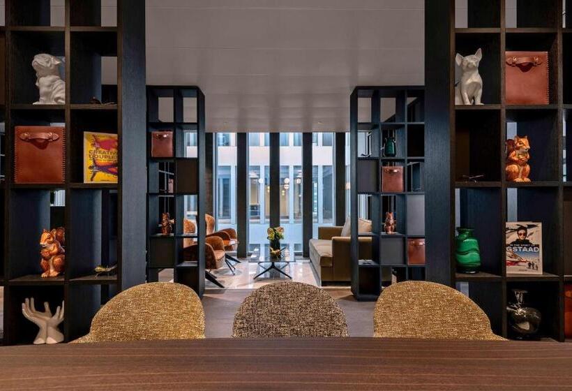 اتاق کلاب, Hyatt Regency Zurich Airport Circle
