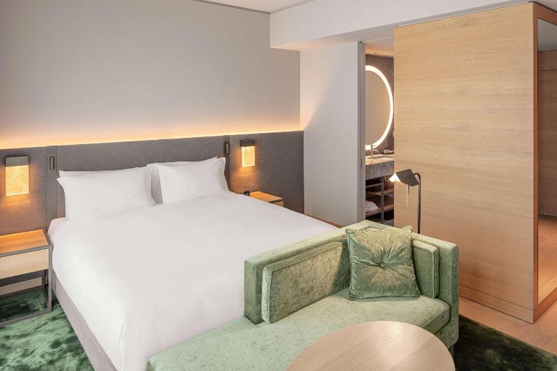اتاق استاندارد با تخت بزرگ, Hyatt Regency Zurich Airport Circle