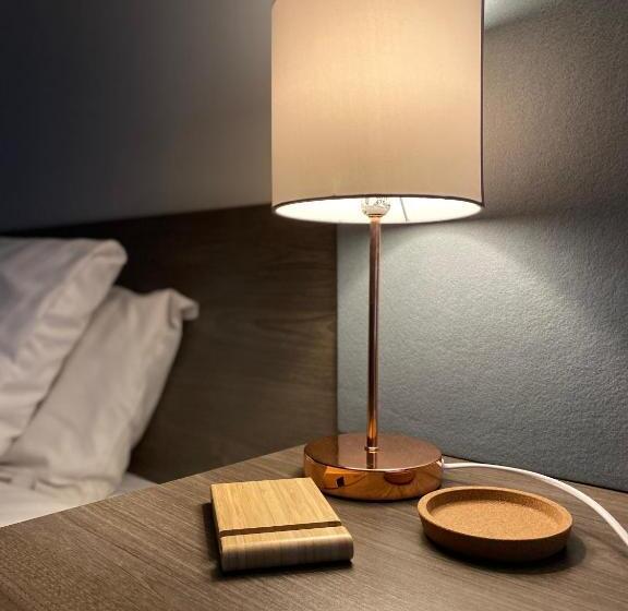 استودیوی استاندارد, Ps Apartments