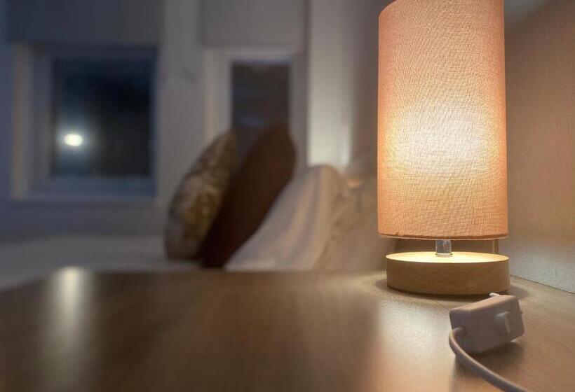 استودیوی استاندارد, Ps Apartments