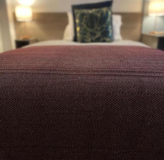 استودیوی استاندارد, Ps Apartments