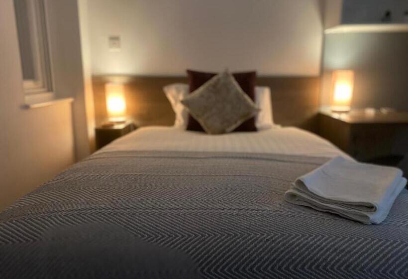 استودیوی استاندارد, Ps Apartments