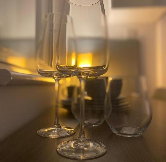 استودیوی استاندارد, Ps Apartments