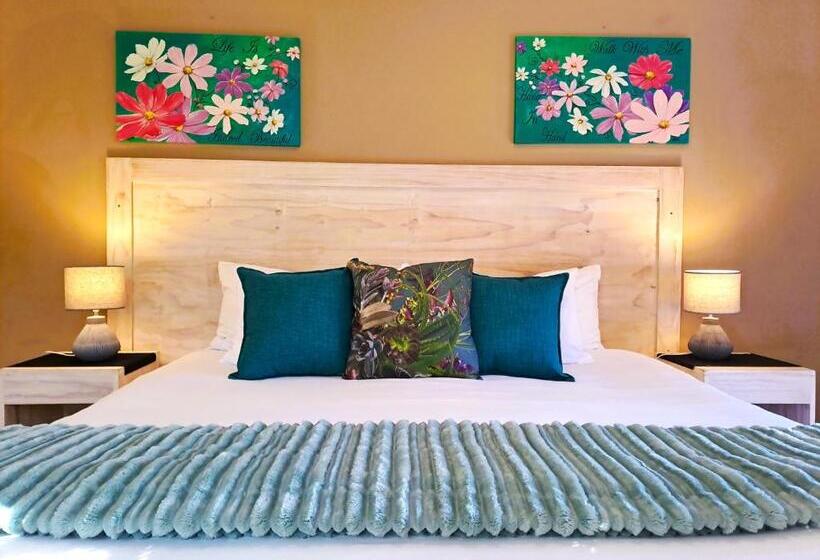 Номер Стандарт с Балконом, Old Mill Guest House