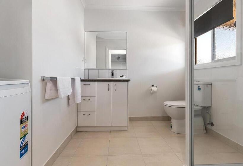 Вилла Deluxe 3 Спальни, Discovery Parks   Moama Waters